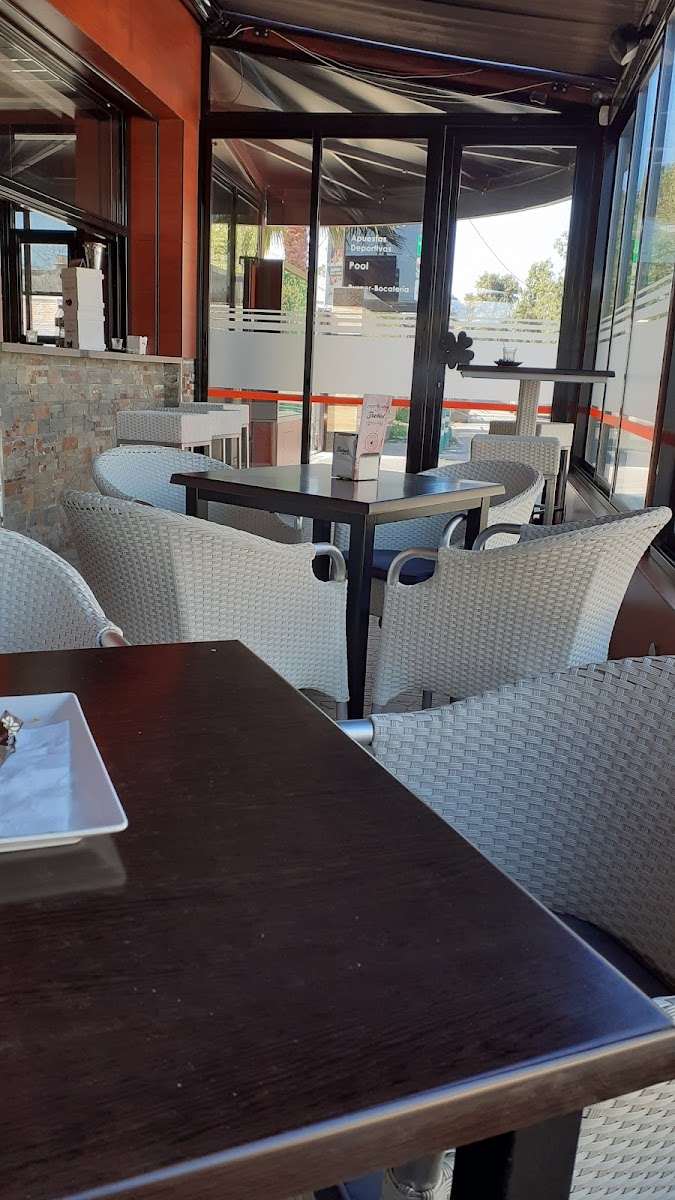 Trébol 06 Camino Enmedio Photos 2